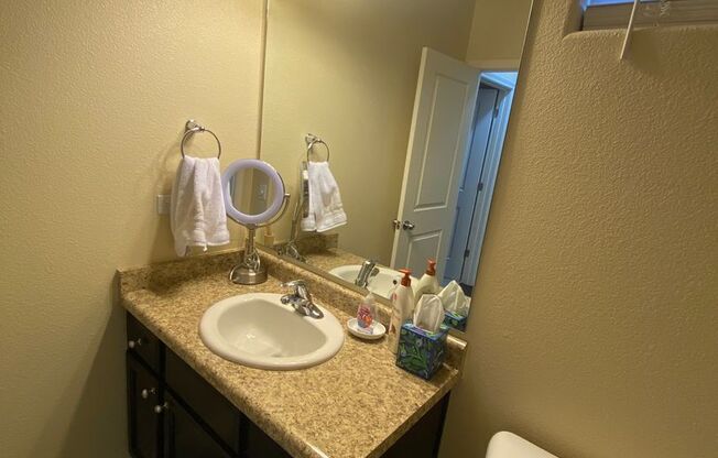 3 beds, 2 baths, 1,874 sqft, $2,200, Unit 209 Landing Trail NE