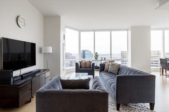3 beds, 3.5 baths, 2,196 sqft, $16,800, Unit 5105
