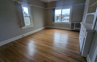 Studio, 1 bath, 370 sqft, $2,000, Unit #11