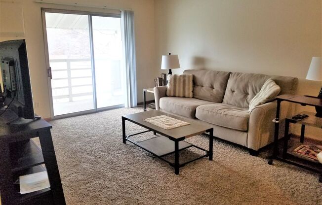 1 bed, 1 bath, 624 sqft, $995, Unit 202