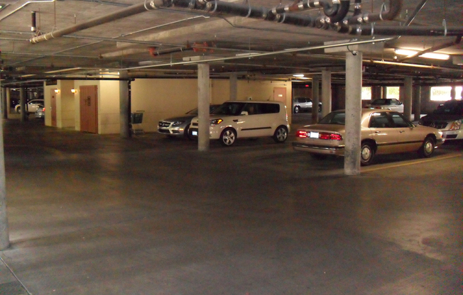 1 bed, 1 bath, $1,795, Unit 235