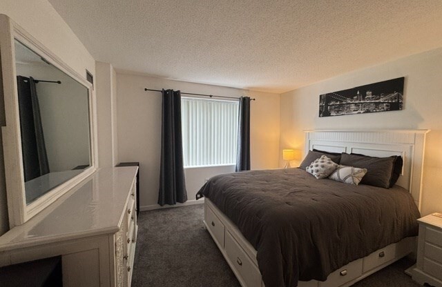 1 bed, 1 bath, 663 sqft, $3,300, Unit 528