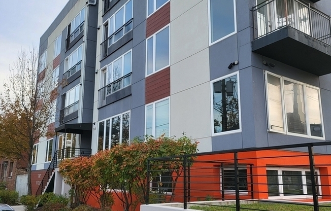 1515 Rhode Island Ave NE