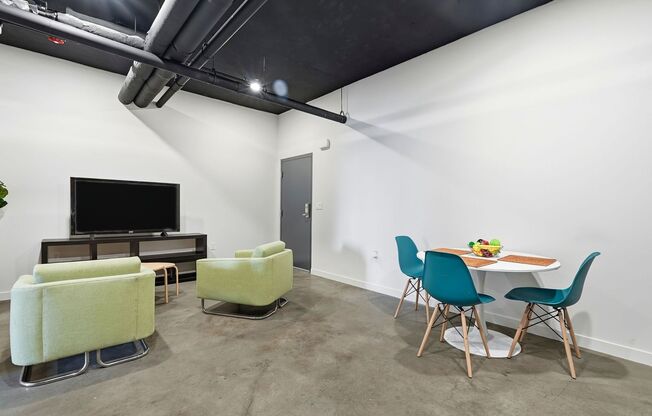 2 beds, 2 baths, 853 sqft, $2,995, Unit 203