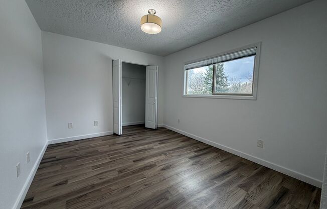 3 beds, 2 baths, 985 sqft, $2,375, Unit 401