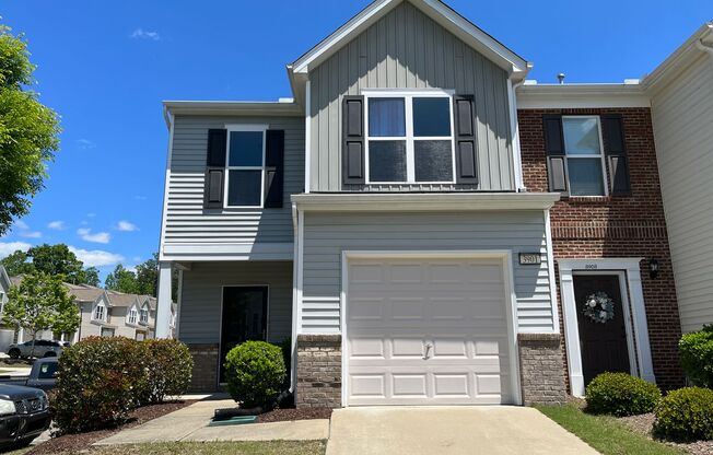 Corner Unit 3BD, 2.5BA Townhouse in North Raleigh with 1-Car Garage and Premier HOA Amenities