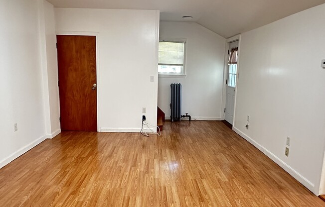 2 beds, 2 baths, 1,000 sqft, $2,200, Unit 3