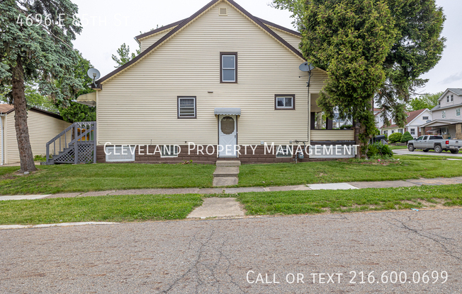 4696 E 85 ST