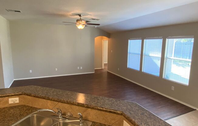 3 beds, 2 baths, $1,950