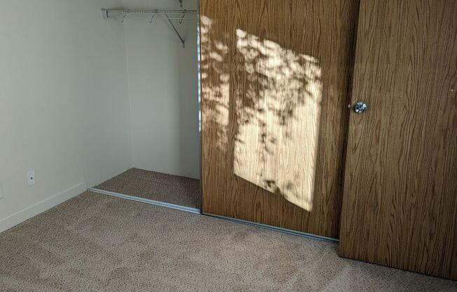 2 beds, 1 bath, 830 sqft, $2,000, Unit F301