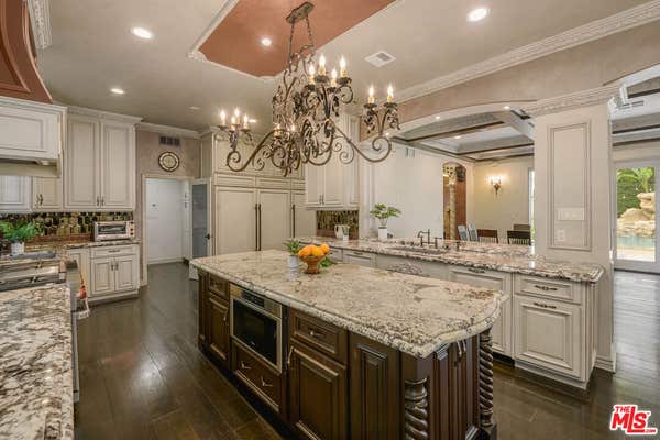 4705 LOS FELIZ BLVD