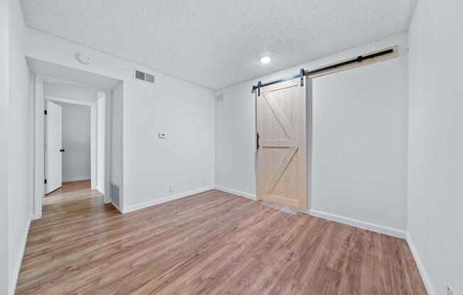 1 bed, 1 bath, 600 sqft, $899