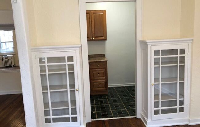 Studio, 1 bath, 467 sqft, $1,250, Unit King Edward Annex 34