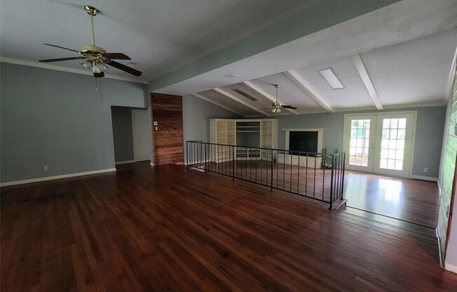 9310 CAROUSEL LN