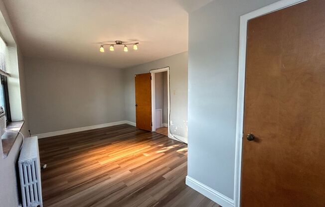 2 beds, 1 bath, 800 sqft, $1,790, Unit 6236 Fifth Ave. #201A