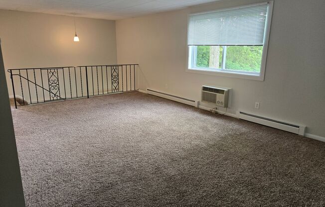 2 beds, 1 bath, 780 sqft, $1,625, Unit D06