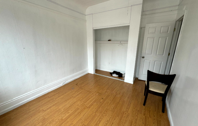1429 2 AVE