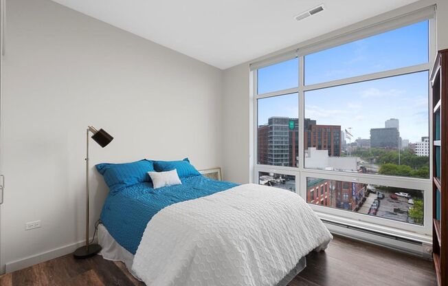 3 beds, 2 baths, 1,383 sqft, $4,650, Unit 301