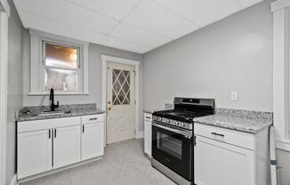 JUST LOWERED - DON'T MISS OUT! ABSOLUTELY STUNNING 3 BEDROOM IN VERONA!!! NEW KITCHEN AND PET FRIENDLY!!!