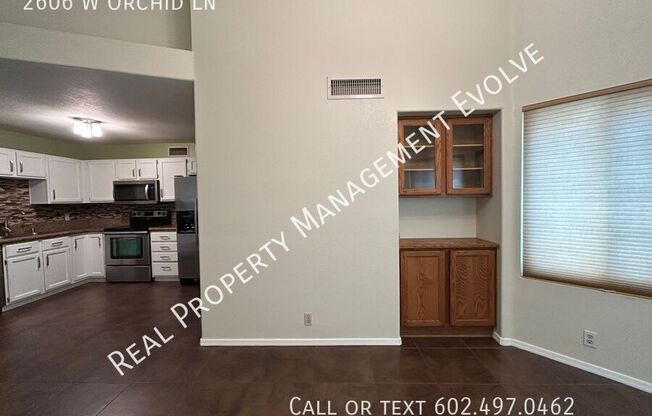 2606 W ORCHID LN
