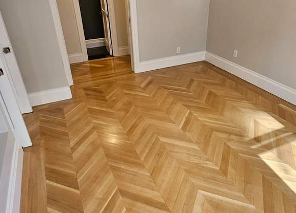 203 W 98 ST