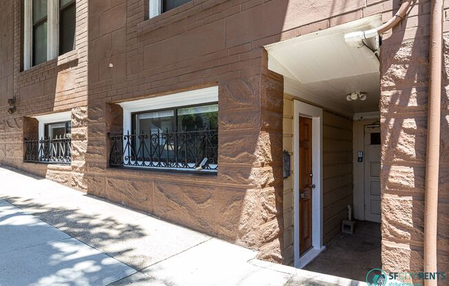Russian Hill: Remodeled 1 Bedroom near Shopping, Bars, Restaurants and Parks