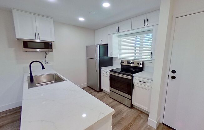 1 bed, 1 bath, 640 sqft, $2,095, Unit 301