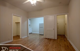 540 W Wellington Ave