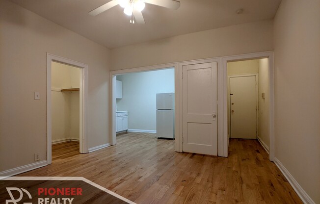 540 W Wellington Ave
