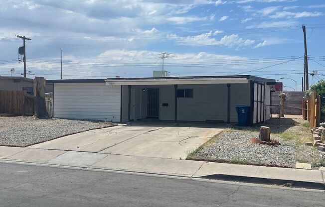 Classic 3Bed/2Bath single story home located near Boulder Highway