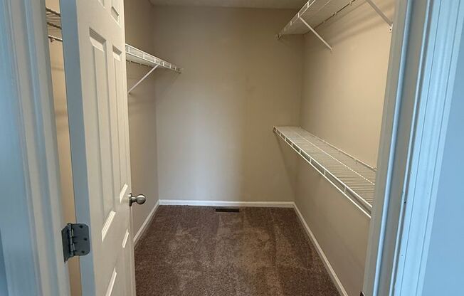 1 bed, 1 bath, $750, Unit 355C