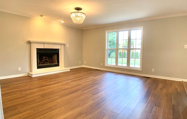2553 Emerald Ct