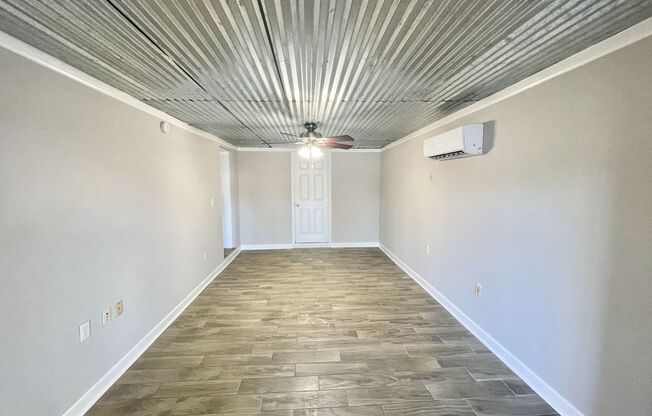ADORABLE 2 BED WINTER PARK RENTAL HOME