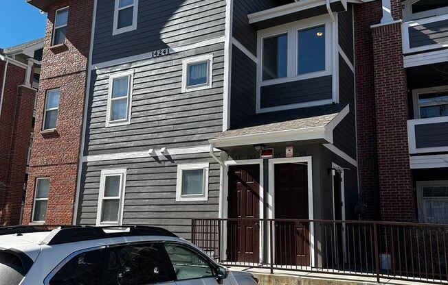 14241 E 1st Drive 8-105
