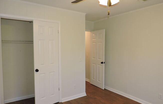 2 beds, 1 bath, $1,150