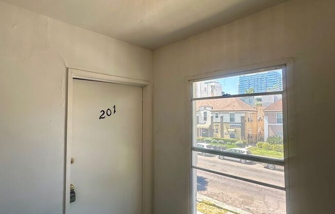 1 bed, 1 bath, 425 sqft, $1,850, Unit 201