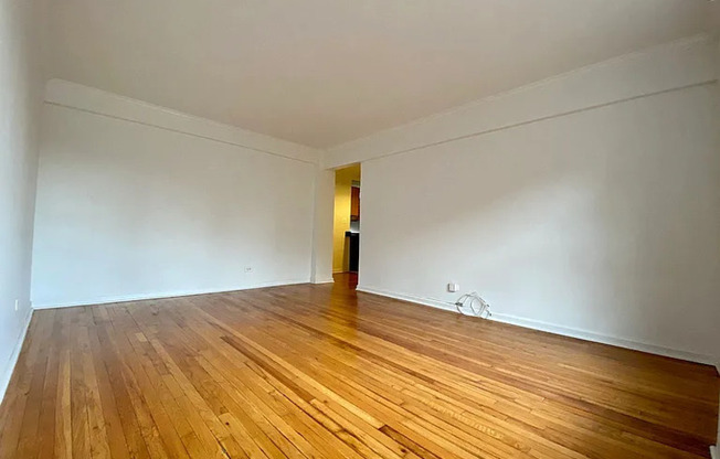 295 BENNETT AVE