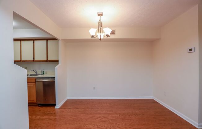 Comfortable 2-Bedroom Apt in Desirable Turtle Creek Community