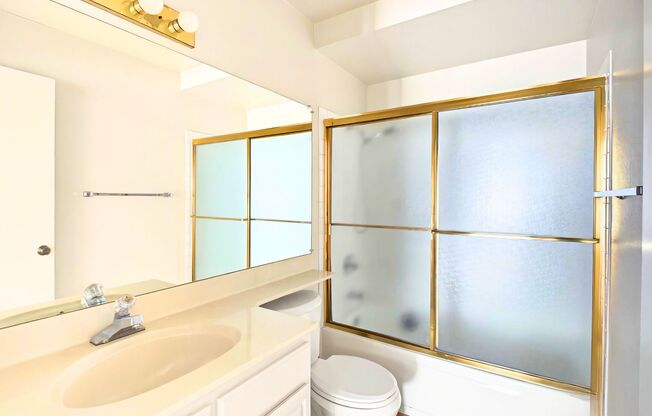 Lovely, Light-Filled 2 Bedroom, 2 Bath Condo