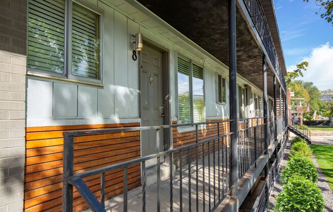 1 bed, 1 bath, 610 sqft, $1,195, Unit 01