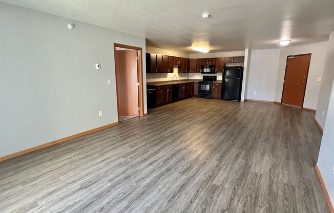 2 beds, 2 baths, 1,215 sqft, $1,350, Unit 210