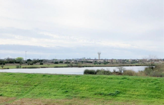 2/2 with a view - Kyle TX