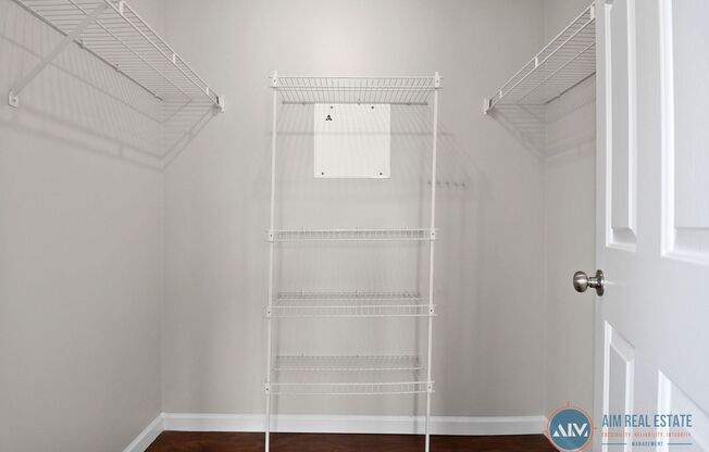 2 beds, 2 baths, $1,950, Unit UNIT 1517