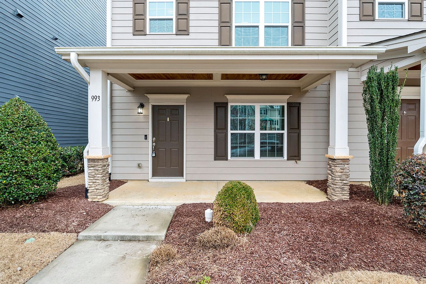 Perfect Location – Gorgeous 4BR/4BA Townhome in Villages of Apex, 1 mile to DT Apex!