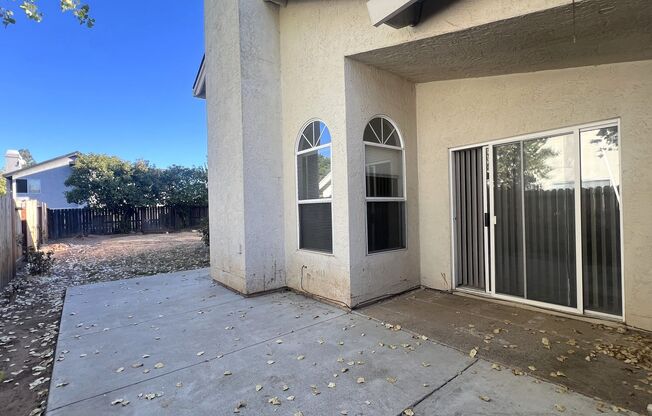 3 beds, 2 baths, $2,450