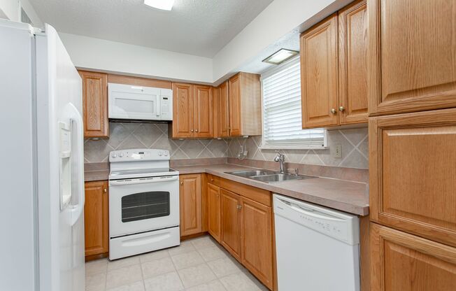 2 beds, 2 baths, $1,795