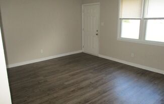 2 beds, 1 bath, $897