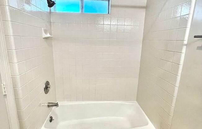 Studio, 1 bath, $1,995, Unit 2985 Bayside Lane, #3