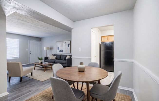 3 beds, 2 baths, 1,017 sqft, $1,395, Unit J129