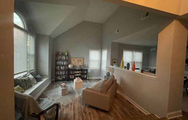Beautiful Waterfront Home in Greenwood Estates